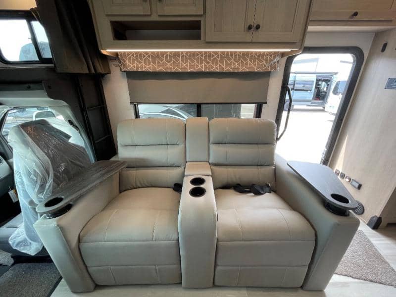 2025 Forest River 2025 Forest River Sunseeker - thumbnail 10