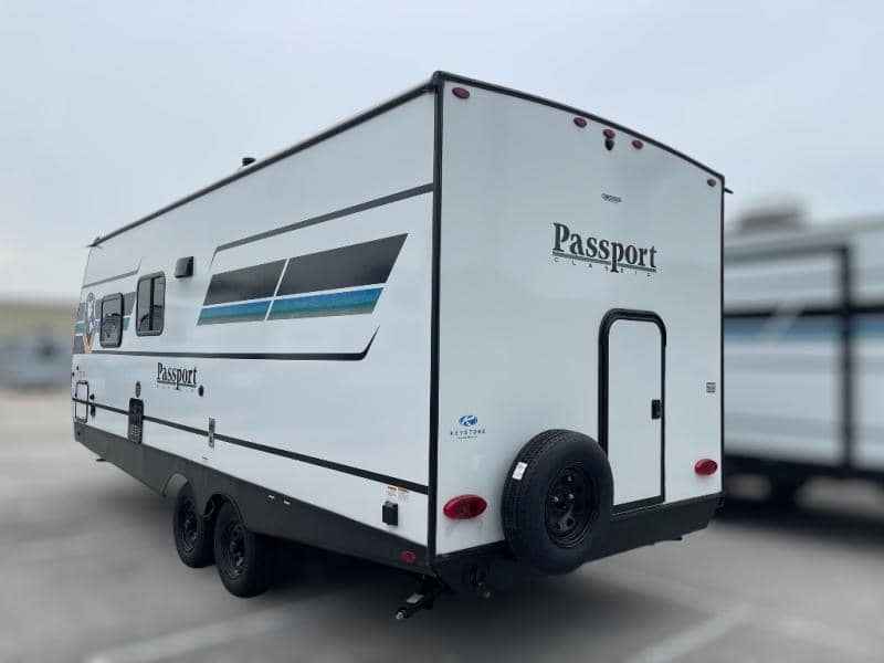 2025 Keystone RV 2025 Keystone RV Passport Classic - thumbnail 5