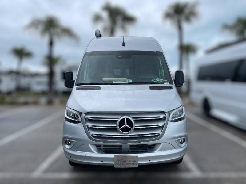 2025 Coachmen 2025 Coachmen Galleria - thumbnail 3