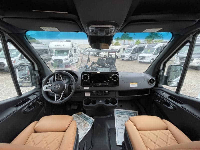 2025 Coachmen 2025 Coachmen Galleria - thumbnail 7