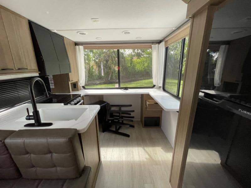 2025 Forest River 2025 Forest River Wildwood - thumbnail 25