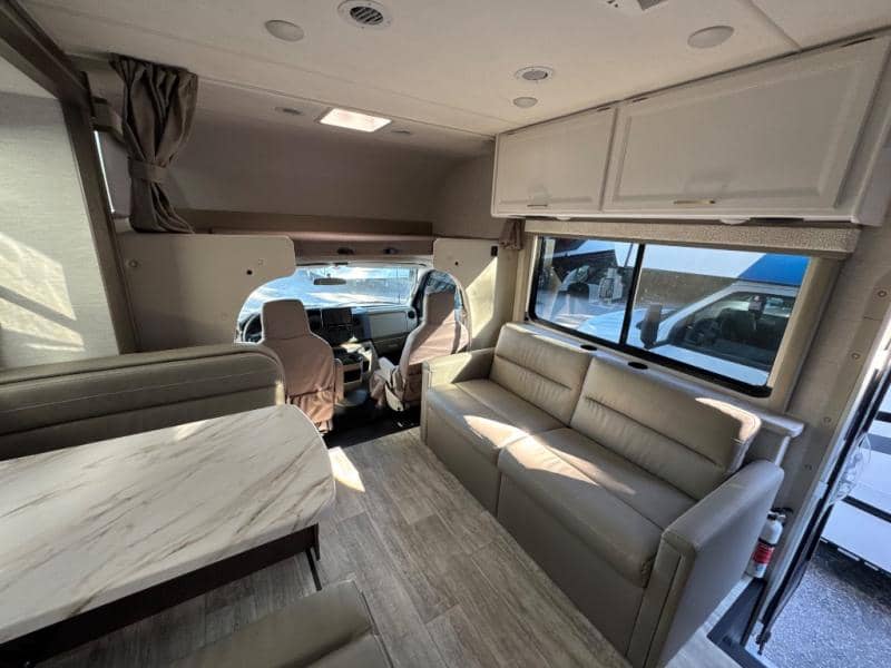 2026 Thor Motor Coach 2026 Thor Motor Coach Chateau - thumbnail 15