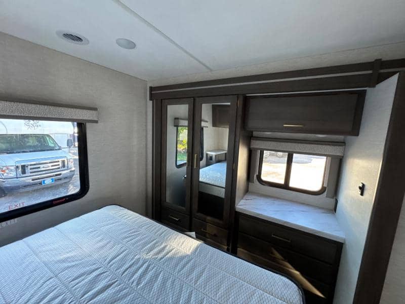 2026 Thor Motor Coach 2026 Thor Motor Coach Chateau - thumbnail 21