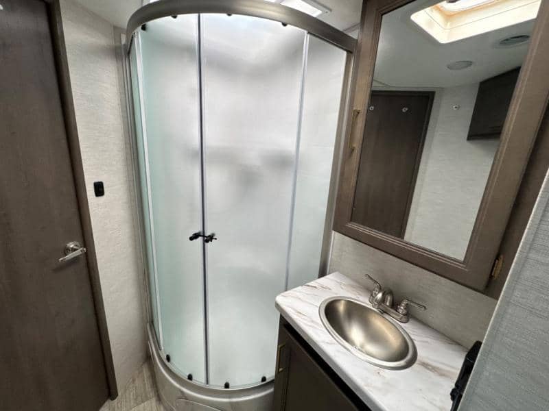 2026 Thor Motor Coach 2026 Thor Motor Coach Chateau - thumbnail 23