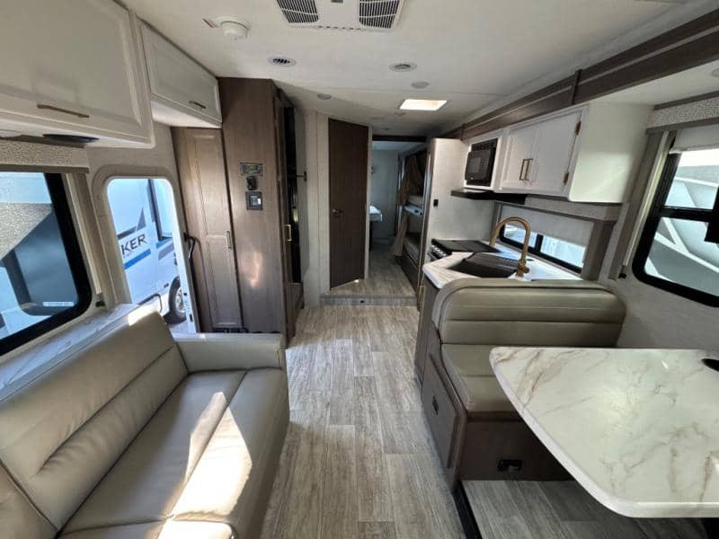 2026 Thor Motor Coach 2026 Thor Motor Coach Chateau - thumbnail 8