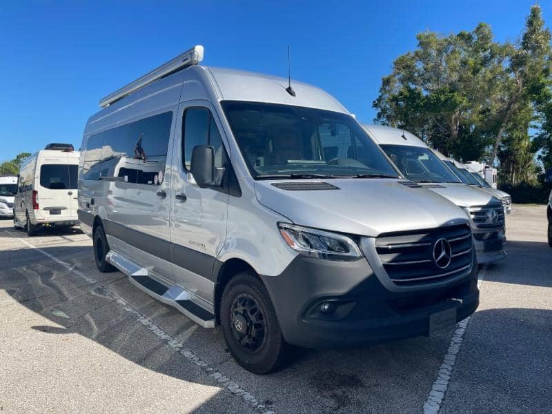 2025 Coachmen 2025 Coachmen Galleria - thumbnail 1