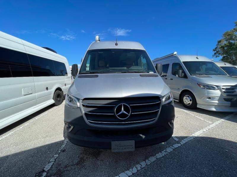 2025 Coachmen 2025 Coachmen Galleria - thumbnail 3