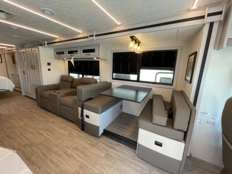 2026 Coachmen 2026 Coachmen Mirada - thumbnail 13