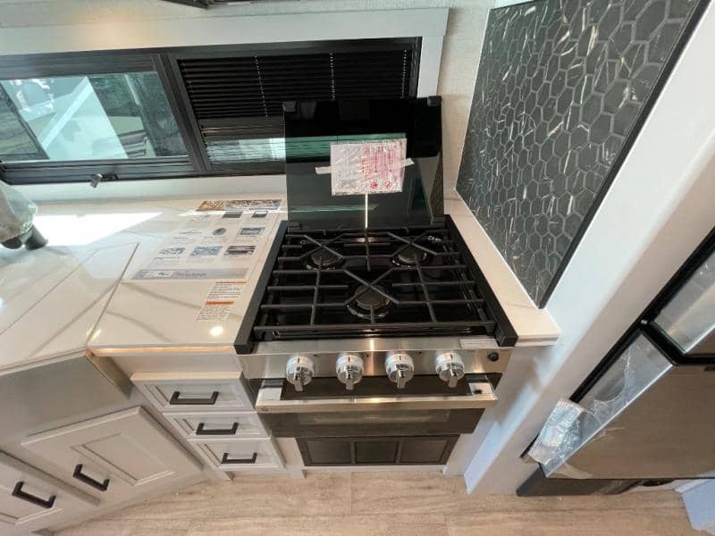 2026 Coachmen 2026 Coachmen Mirada - thumbnail 18