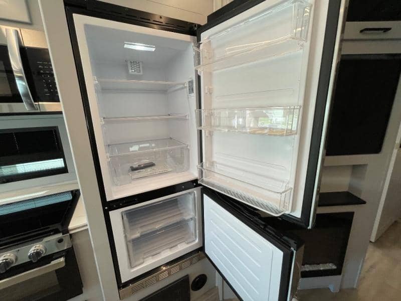 2026 Coachmen 2026 Coachmen Mirada - thumbnail 21