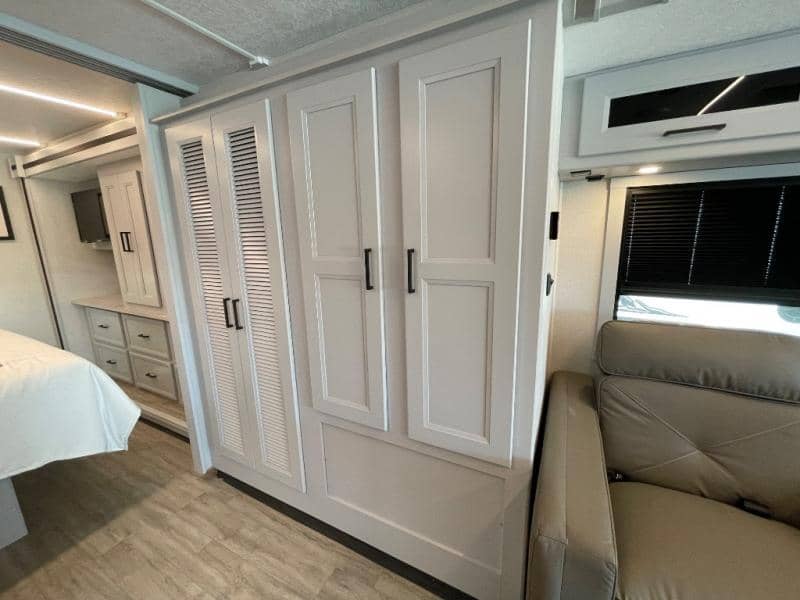 2026 Coachmen 2026 Coachmen Mirada - thumbnail 29