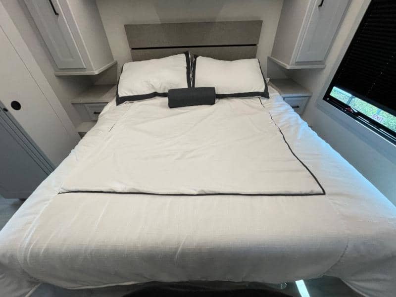 2026 Coachmen 2026 Coachmen Mirada - thumbnail 43