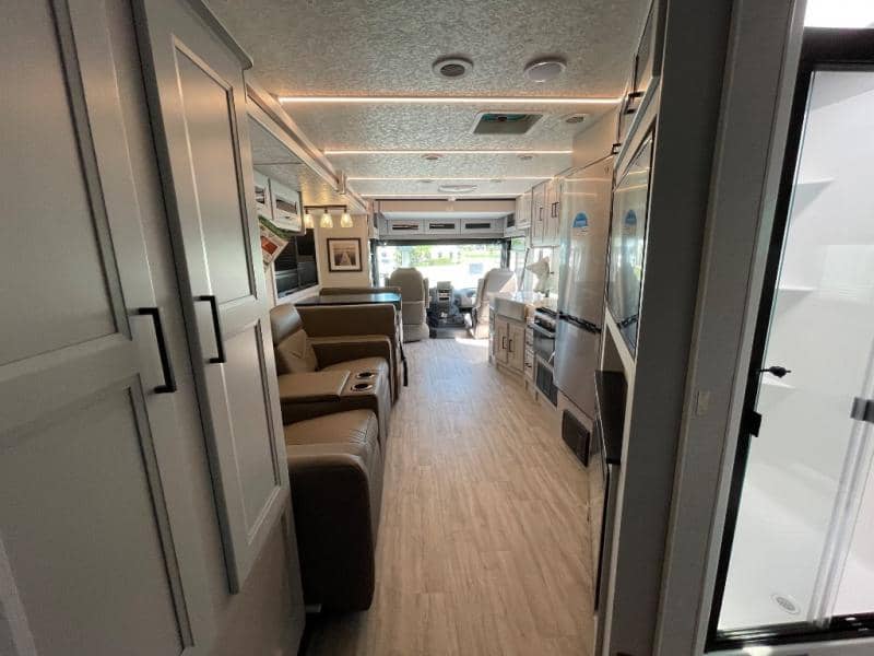 2026 Coachmen 2026 Coachmen Mirada - thumbnail 46