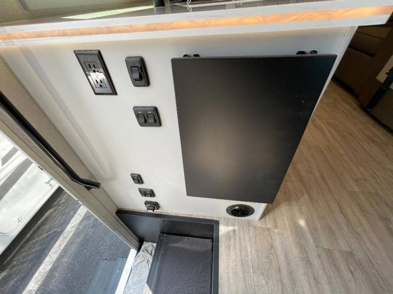 2026 Coachmen 2026 Coachmen Mirada - thumbnail 48