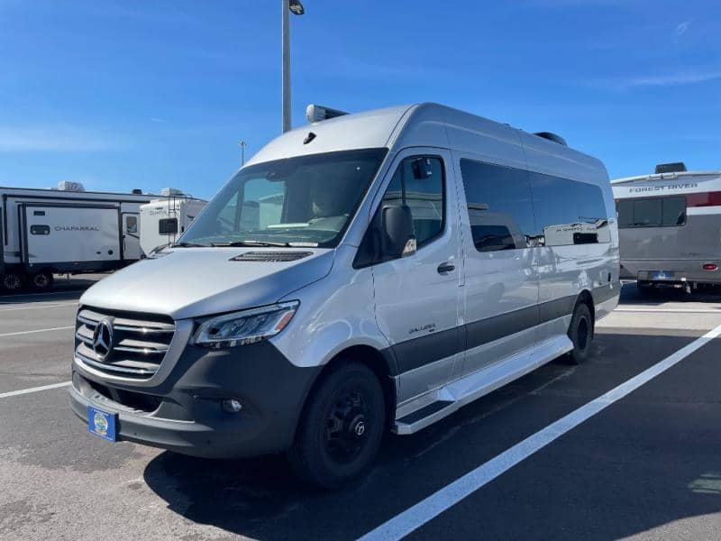 2025 Coachmen 2025 Coachmen Galleria - thumbnail 4