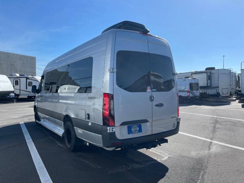 2025 Coachmen 2025 Coachmen Galleria - thumbnail 6