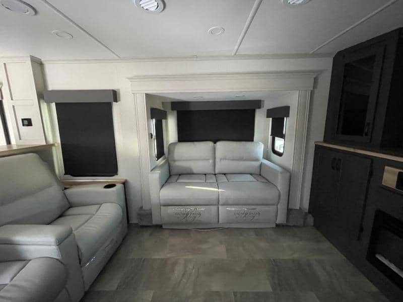 2026 Coachmen 2026 Coachmen Brookstone - thumbnail 12