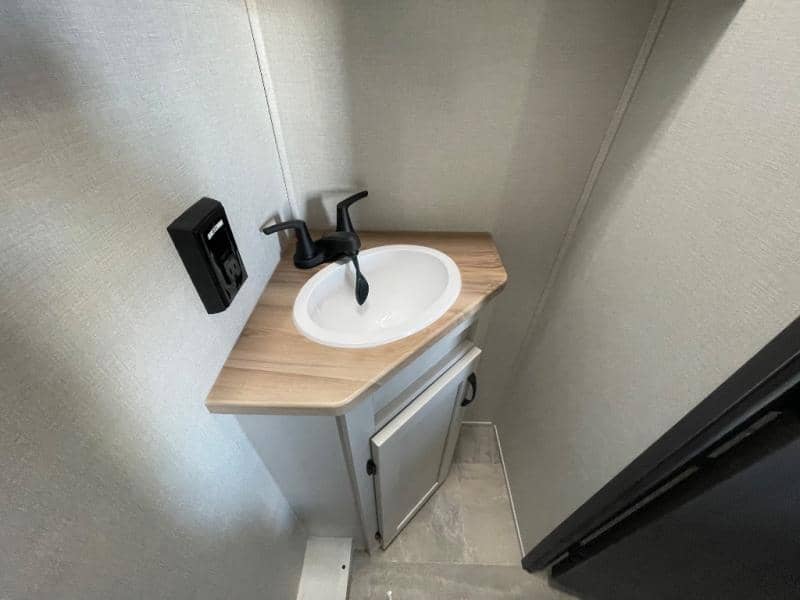 2026 Coachmen 2026 Coachmen Brookstone - thumbnail 24