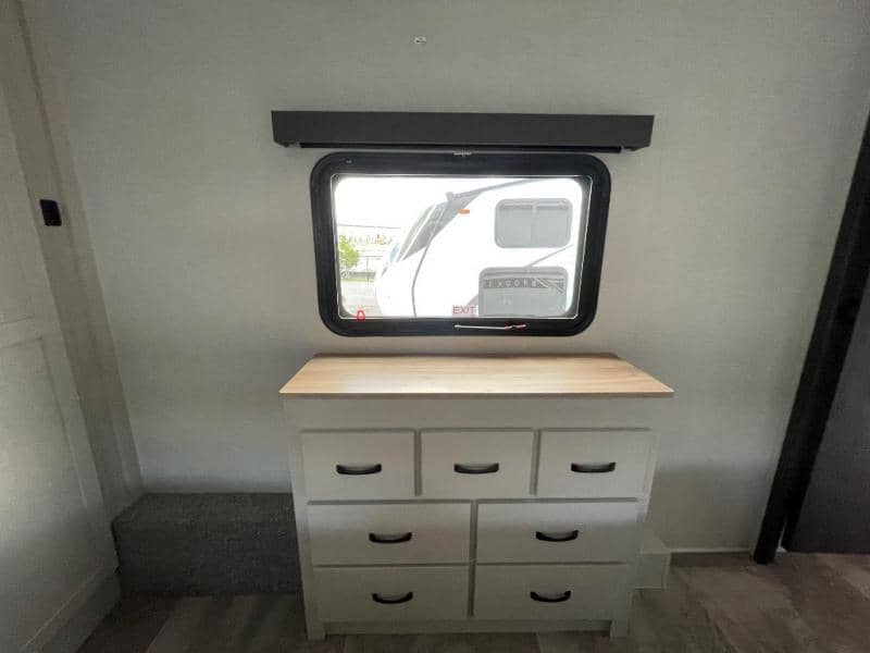 2026 Coachmen 2026 Coachmen Brookstone - thumbnail 25