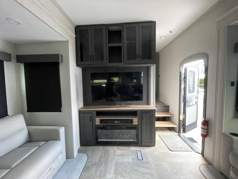 2026 Coachmen 2026 Coachmen Brookstone - thumbnail 9