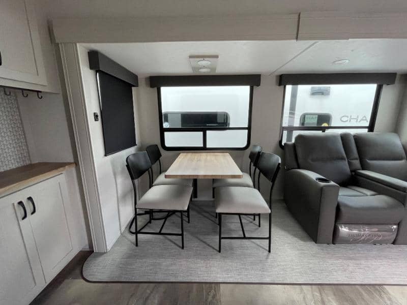 2026 Coachmen 2026 Coachmen Chaparral - thumbnail 15