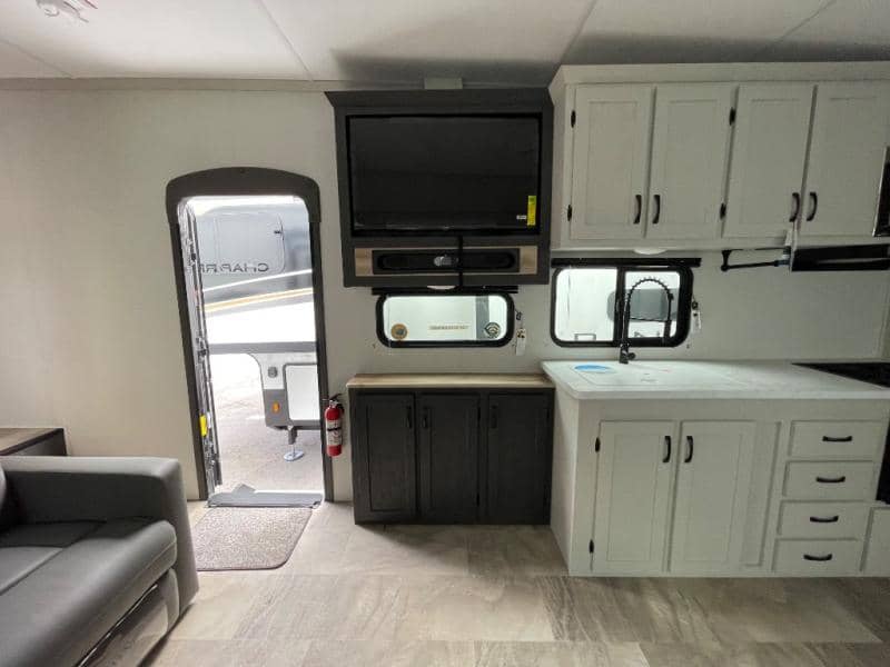 2026 Coachmen 2026 Coachmen Chaparral - thumbnail 18