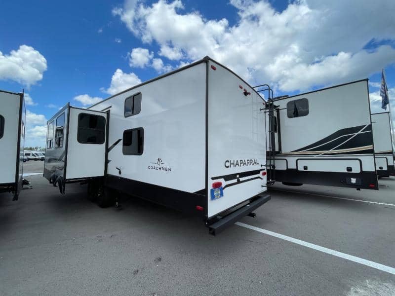 2026 Coachmen 2026 Coachmen Chaparral - thumbnail 9