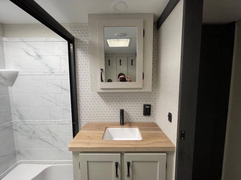 2026 Coachmen 2026 Coachmen Brookstone - thumbnail 21