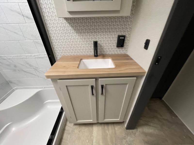 2026 Coachmen 2026 Coachmen Brookstone - thumbnail 22