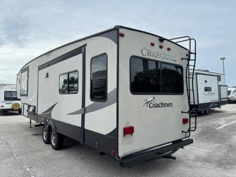 2019 Coachmen 2019 Coachmen Chaparral - thumbnail 7