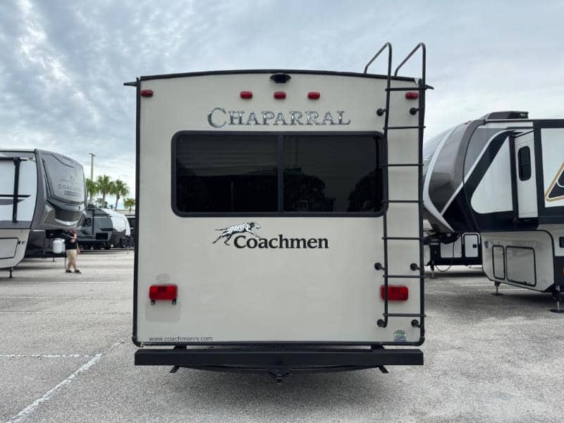 2019 Coachmen 2019 Coachmen Chaparral - thumbnail 8