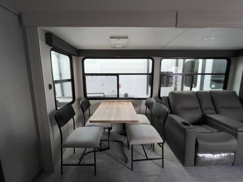 2026 Coachmen 2026 Coachmen Chaparral - thumbnail 12