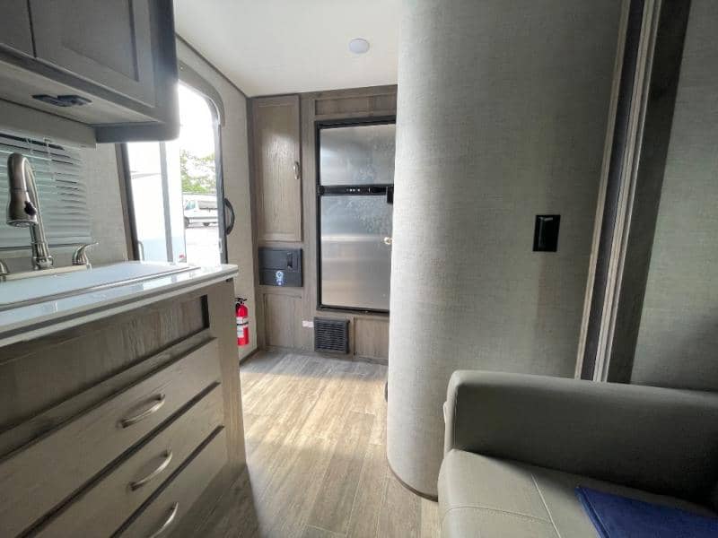 2024 Gulf Stream 2024 Gulf Stream Vista Cruiser - thumbnail 19