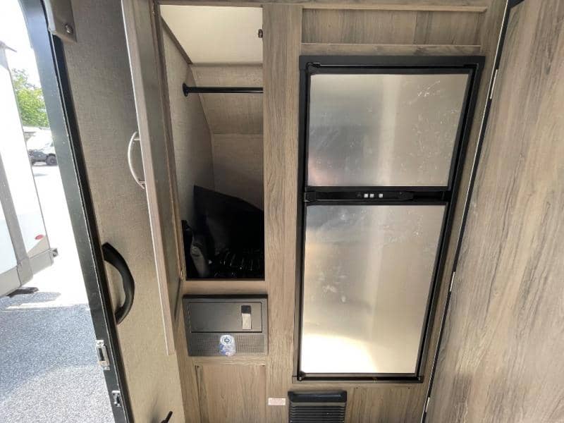 2024 Gulf Stream 2024 Gulf Stream Vista Cruiser - thumbnail 38