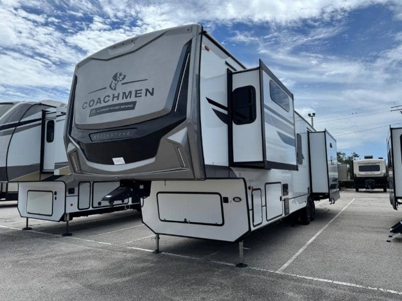 2026 Coachmen 2026 Coachmen Brookstone - thumbnail 4