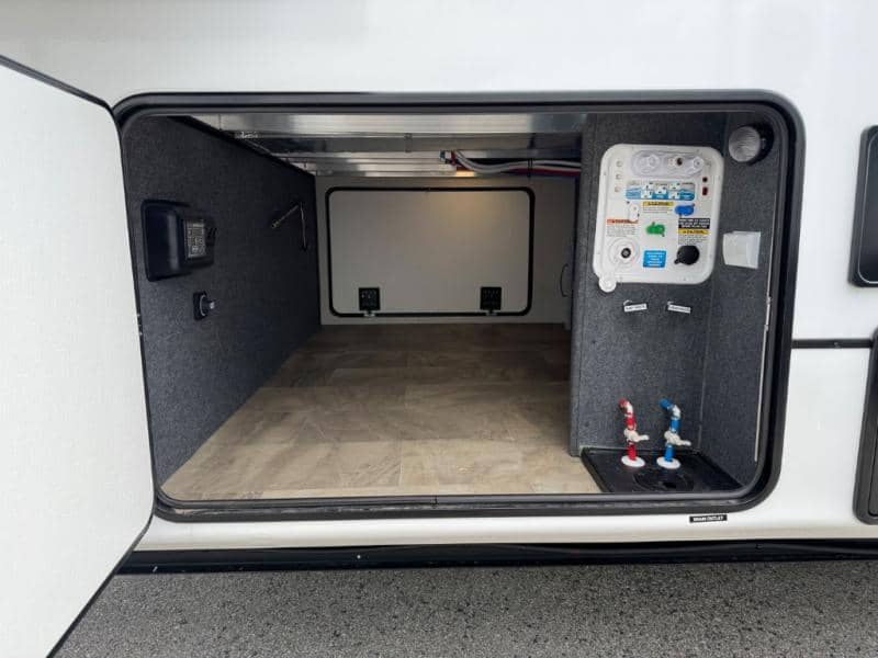 2026 Coachmen 2026 Coachmen Brookstone - thumbnail 5