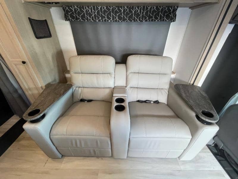 2026 Forest River 2026 Forest River Sunseeker Classic - thumbnail 12