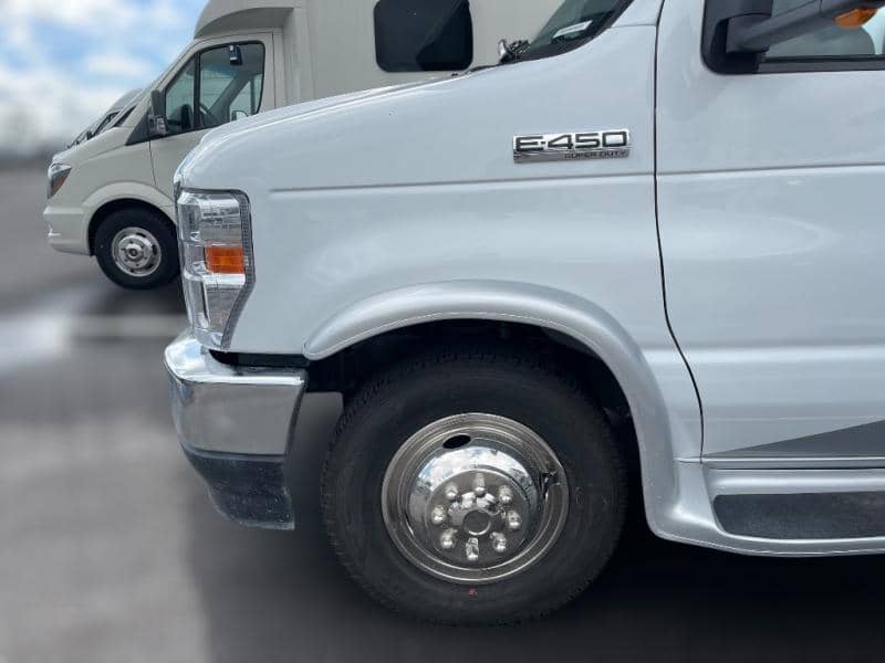 2026 Forest River 2026 Forest River Sunseeker Classic - thumbnail 5