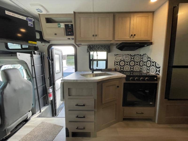 2026 Forest River 2026 Forest River Sunseeker Classic - thumbnail 10