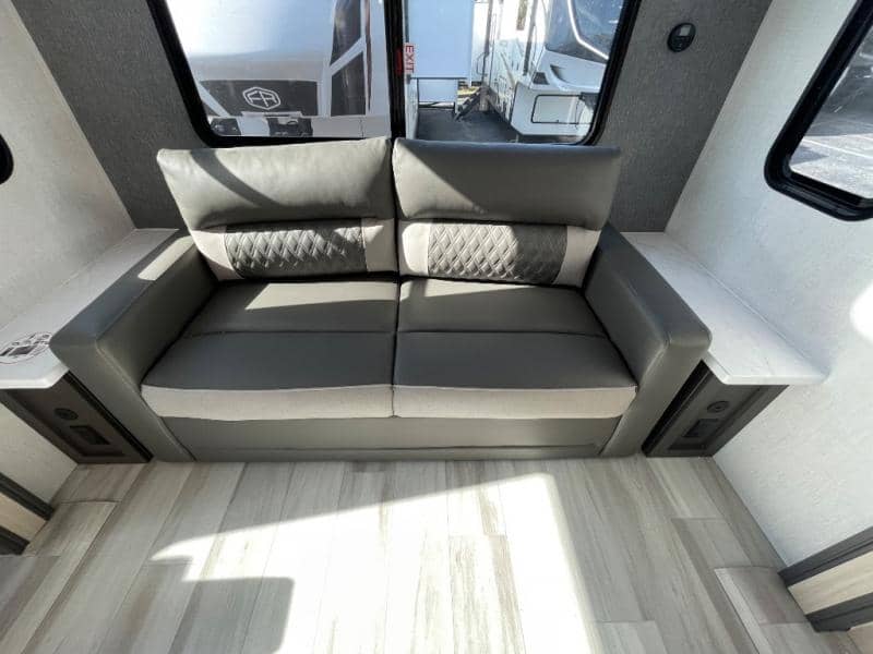 2026 Forest River 2026 Forest River Cardinal - thumbnail 36