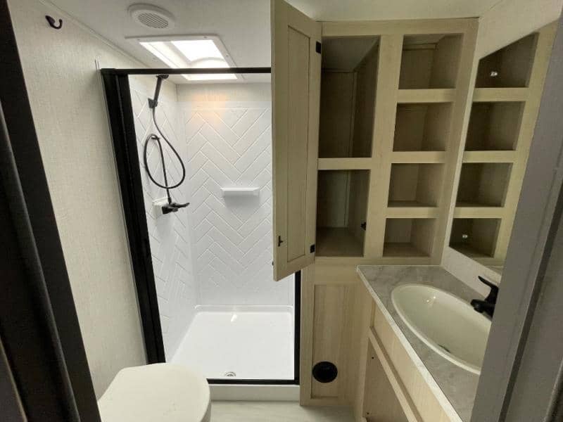 2026 Forest River 2026 Forest River Cardinal - thumbnail 43