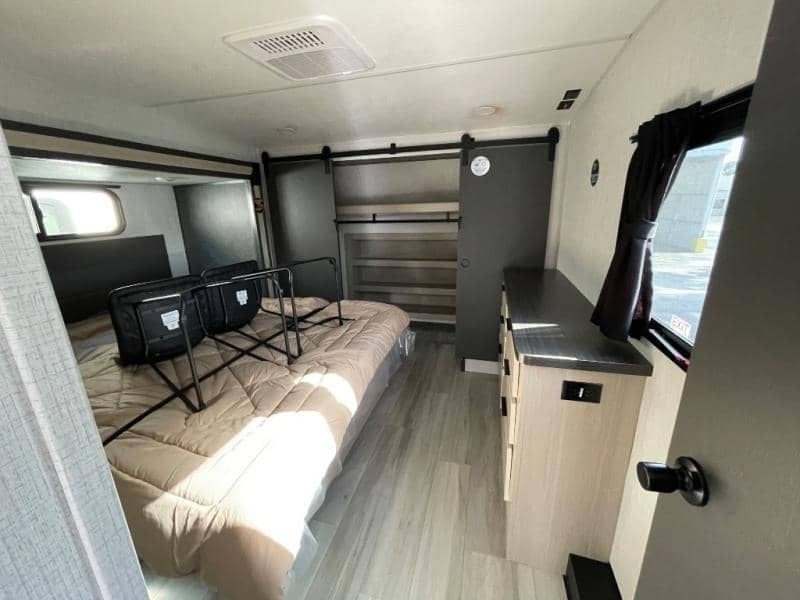 2026 Forest River 2026 Forest River Cardinal - thumbnail 49