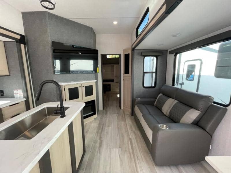 2026 Forest River 2026 Forest River Cardinal - thumbnail 17