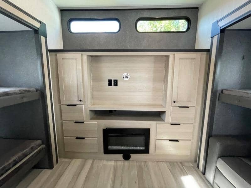 2026 Forest River 2026 Forest River Cardinal - thumbnail 23