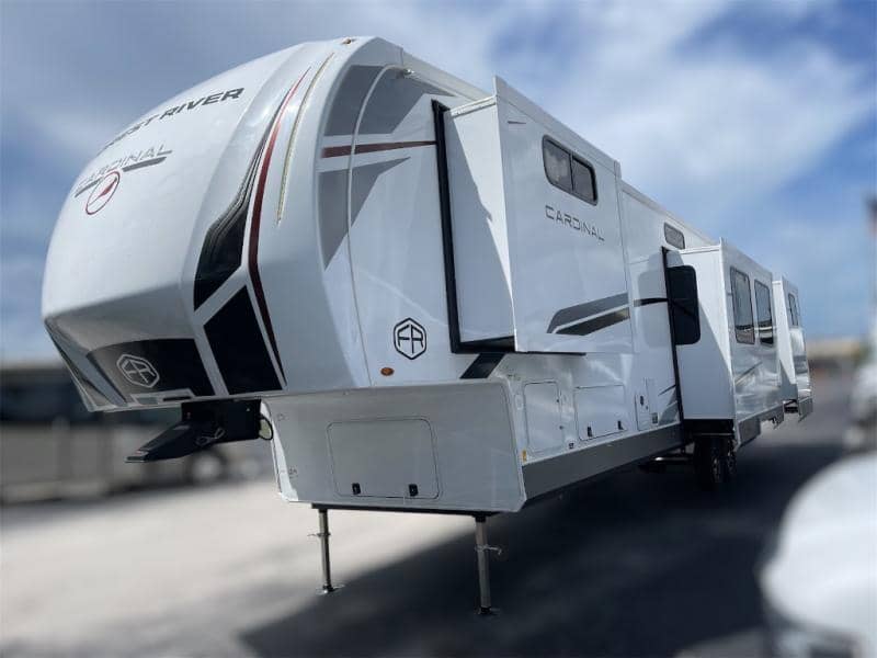 2026 Forest River 2026 Forest River Cardinal - thumbnail 4