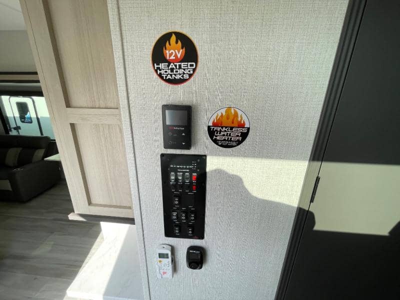 2026 Forest River 2026 Forest River Cardinal - thumbnail 58