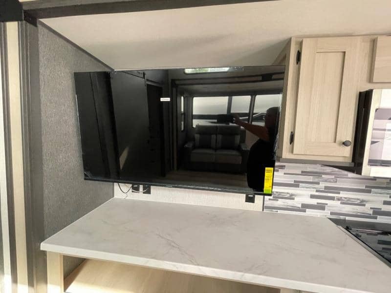 2026 Forest River 2026 Forest River Cardinal - thumbnail 33