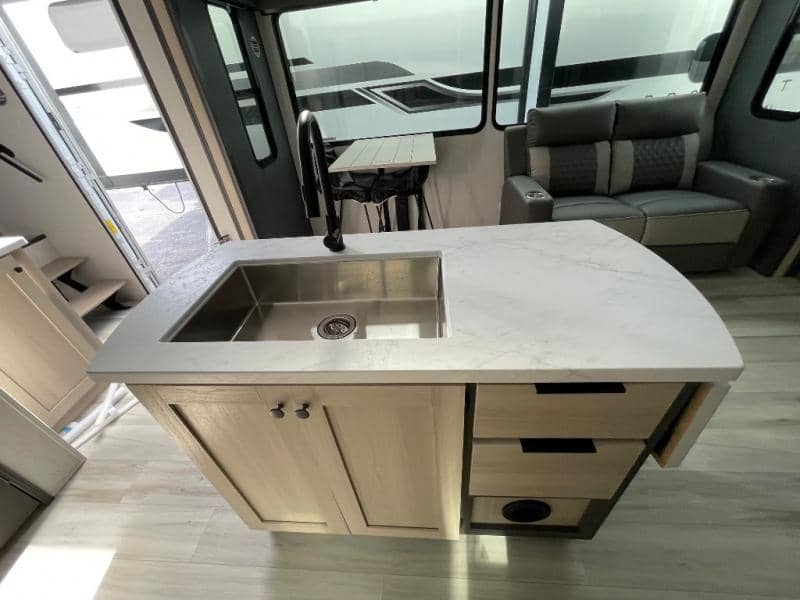 2026 Forest River 2026 Forest River Cardinal - thumbnail 37