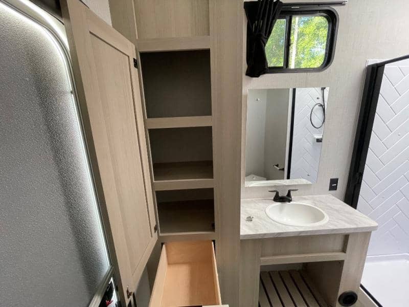 2026 Forest River 2026 Forest River Cardinal - thumbnail 46