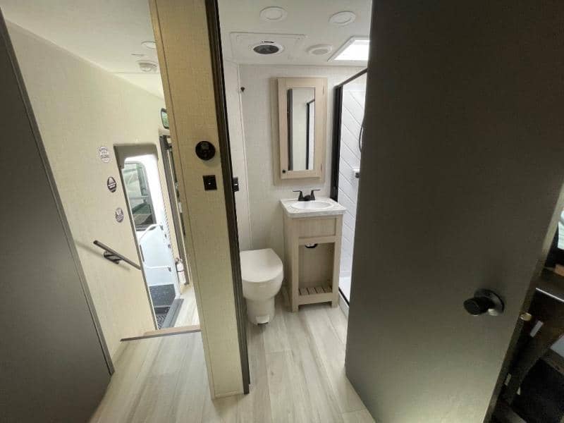 2026 Forest River 2026 Forest River Cardinal - thumbnail 62